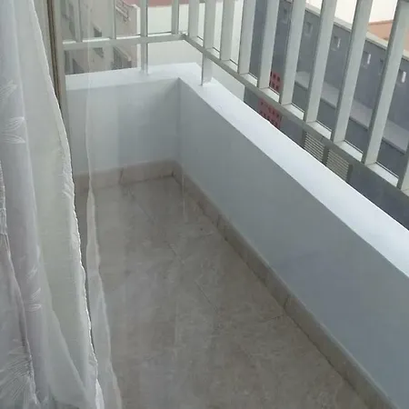 Luminoso, Amplio Y Fresco Piso En Santacruz De Tenerife * סנטה קרוז דה טנריף