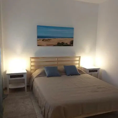 Luminoso, Amplio Y Fresco Piso En Santacruz De Tenerife